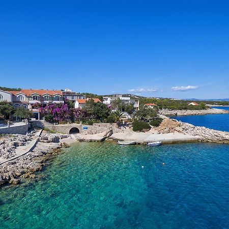 Apartmani Nikola Zastražišće Εξωτερικό φωτογραφία